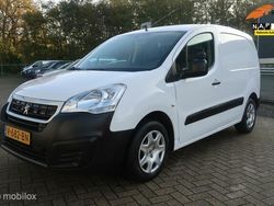 Wit Gebruikt 2017 Peugeot Partner S Van | € 6.450 (Eerlijke prijs)