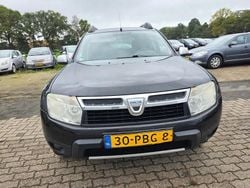 Zwart Gebruikt 2011 Dacia Duster Lauréate SUV | € 1.200 (Super prijs)