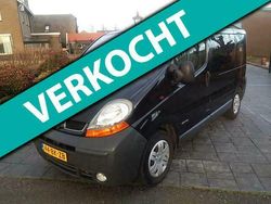 Zwart Gebruikt 2004 Renault Trafic MPV | € 3.699