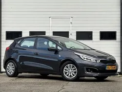 Grijs, metallic lak Gebruikt 2017 Kia Ceed Hatchback | € 10.745 (Goede deal)