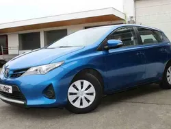 Blauw Gebruikt 2013 Toyota Auris Comfort Hatchback | € 8.500 (Goede deal)