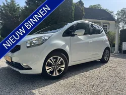 Wit Gebruikt 2015 Kia Venga Hatchback | € 9.949 (Super prijs)