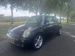 Zwart Gebruikt 2004 Mini Cooper Pepper Hatchback | € 2.495 (Super prijs)