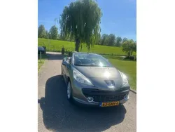 Grijs Gebruikt 2008 Peugeot 207 CC Roland Garros Cabriolet | € 2.450 (Eerlijke prijs)