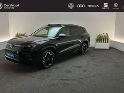 Zwart Nieuw 2025 VW Tayron R-line Edition SUV | € 65.895 (Eerlijke prijs)