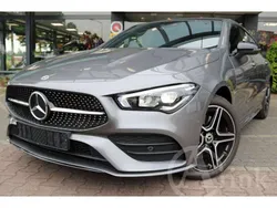 Grijs, metallic lak Gebruikt 2023 Mercedes CLA250 Shooting Brake AMG line Stationwagen | € 43.950 (Duur)