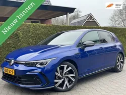 Blauw Gebruikt 2023 VW Golf VIII R-line Hatchback | € 34.995 (Eerlijke prijs)