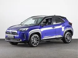 Juniper blue metallic / zwart dak (m20) + (blauw metallic) Gebruikt 2025 Toyota Yaris Sport SUV | € 40.245