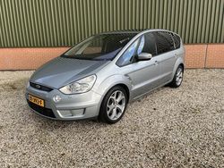Grijs Gebruikt 2009 Ford S-MAX Titanium MPV | € 13.900