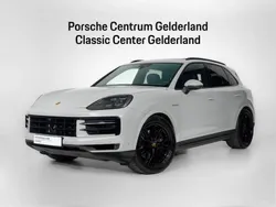 Grijs Gebruikt 2023 Porsche Cayenne SUV | € 122.900 (Eerlijke prijs)