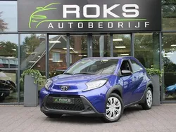 Blauw Gebruikt 2024 Toyota Aygo Play Hatchback | € 18.950 (Goede deal)