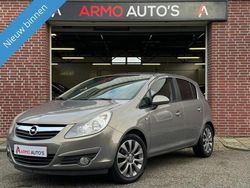 Bruin Gebruikt 2010 Opel Corsa Edition MPV | € 5.450 (Duur)