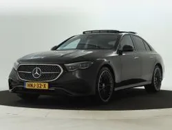Donker grafietgrijs metallic Gebruikt 2024 Mercedes 300 AMG Sedan | € 72.950