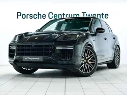 Zwart, metallic lak Gebruikt 2024 Porsche Cayenne Turbo SUV | € 179.900