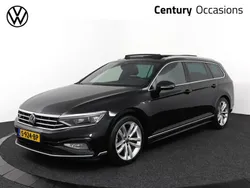 Zwart Gebruikt 2023 VW Passat Business+ Stationwagen | € 34.545