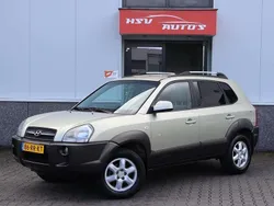 Grijs, metallic lak Gebruikt 2005 Hyundai Tucson Dynamiq SUV | € 3.650 (Eerlijke prijs)