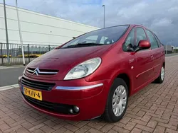Rood Gebruikt 2010 Citroën Xsara Picasso MPV | € 2.750 (Iets duurder)