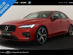 Oranje, metallic lak Gebruikt 2021 Volvo S60 R-Design Sedan | € 40.890 (Iets duurder)