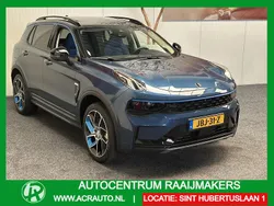 Blauw, metallic lak Gebruikt 2021 Lynk & Co 01 SUV | € 23.740 (Eerlijke prijs)