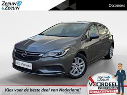 Grijs Gebruikt 2017 Opel Astra Edition Hatchback | € 13.940 (Eerlijke prijs)
