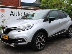 Grijs, metallic lak Gebruikt 2018 Renault Captur Intens SUV | € 16.500 (Eerlijke prijs)