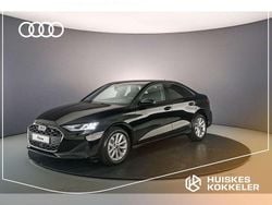 Zwart Nieuw 2025 Audi A3 Proline Sedan | € 39.565 (Super prijs)