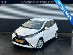 Wit Gebruikt 2016 Toyota Aygo X-play Hatchback | € 8.400 (Goede deal)