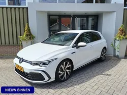 Wit Gebruikt 2022 VW Golf VIII R-line Hatchback | € 26.895 (Goede deal)
