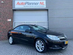 Zwart, metallic lak Gebruikt 2008 Opel Astra Cabriolet Cabriolet | € 2.944 (Goede deal)