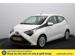 Wit Gebruikt 2021 Toyota Aygo X-play Hatchback | € 12.145 (Eerlijke prijs)