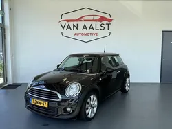 Zwart Gebruikt 2012 Mini ONE Hatchback | € 4.445 (Goede deal)