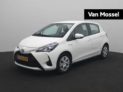 Wit Gebruikt 2019 Toyota Yaris Hybrid Active Hatchback | € 15.940 (Eerlijke prijs)
