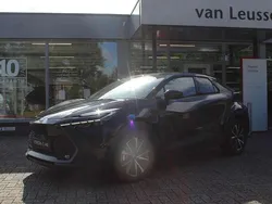, metallic lak Gebruikt 2025 Toyota C-HR Edition SUV | € 34.900 (Goede deal)