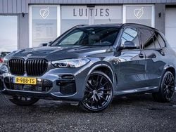 Grijs (metallic) Gebruikt 2022 BMW X5 M Sport SUV | € 63.900 (Iets duurder)