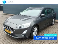 Grijs Gebruikt 2019 Ford Focus Business Edition Stationwagen | € 16.875 (Eerlijke prijs)