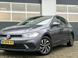 Grijs Gebruikt 2022 VW Polo Life Hatchback | € 20.900 (Goede deal)