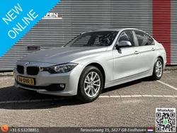 Grijs Gebruikt 2012 BMW 320 Basis Sedan | € 7.350 (Super prijs)