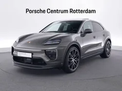 Aventuringroen metallic Gebruikt 2025 Porsche Macan SUV | € 107.900 (Eerlijke prijs)