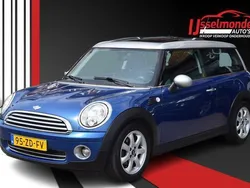 Blauw, metallic lak Gebruikt 2008 Mini Cooper Clubman Chili Stationwagen | € 7.940 (Eerlijke prijs)
