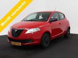 Rood Gebruikt 2014 Lancia Ypsilon Hatchback | € 5.925 (Eerlijke prijs)