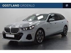Grijs Gebruikt 2024 BMW 520 Comfort Edition Stationwagen | € 64.950 (Goede deal)