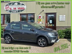 Grijs (metallic) Gebruikt 2020 Dacia Sandero Stepway Hatchback | € 14.750 (Iets duurder)