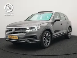 Grijs Gebruikt 2021 VW Touareg Elegance SUV | € 54.740 (Goede deal)