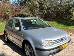 Grijs Gebruikt 2000 VW Golf IV Highline Hatchback | € 1.800 (Goede deal)