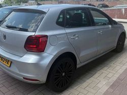 Zilver Gebruikt 2016 VW Polo Comfortline Hatchback | € 10.000 (Eerlijke prijs)