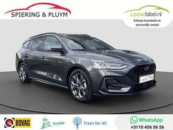 Grijs Gebruikt 2024 Ford Focus ST-Line Stationwagen | € 25.140 (Eerlijke prijs)