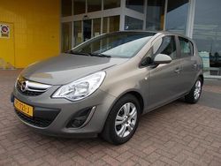 Bruin Gebruikt 2013 Opel Corsa Edition Hatchback | € 10.450