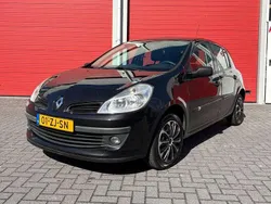 Zwart Gebruikt 2008 Renault Clio II Hatchback | € 3.000 (Iets duurder)