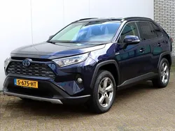 Blauw Gebruikt 2020 Toyota RAV4 SUV | € 32.400 (Goede deal)