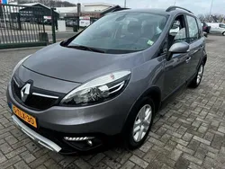 Grijs Gebruikt 2014 Renault Scénic III Expression+ MPV | € 4.795 (Goede deal)